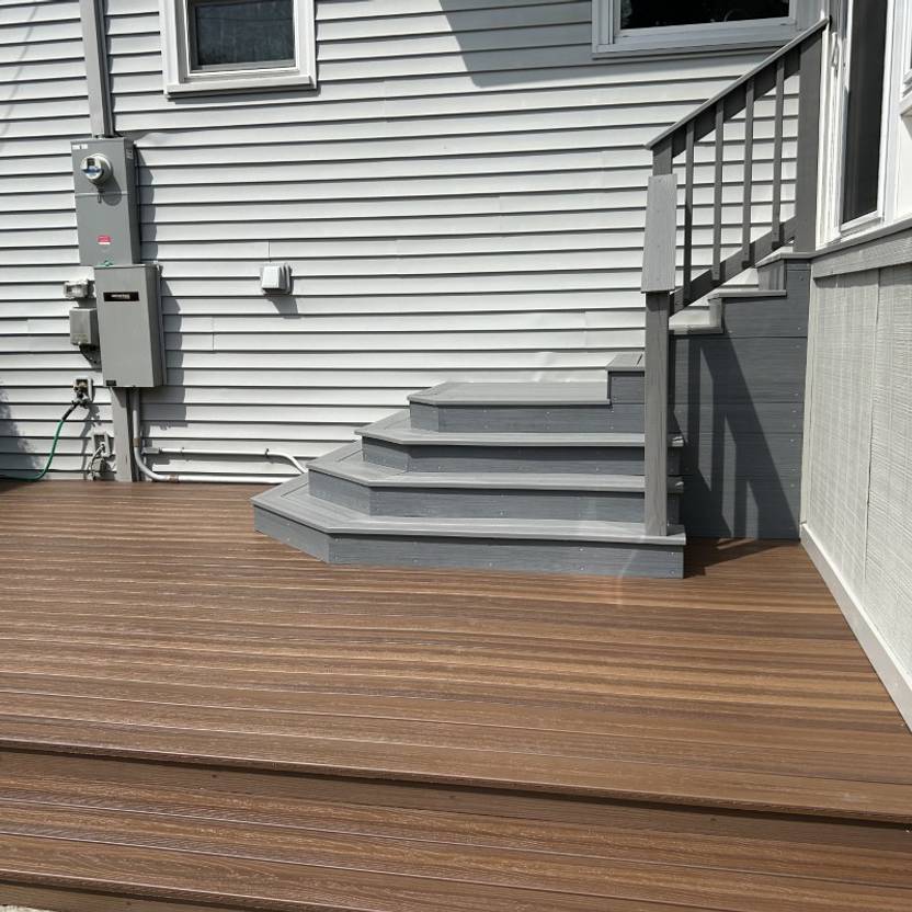 composite deck with bench seating