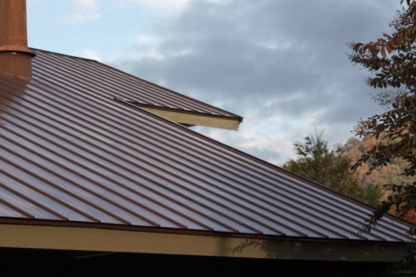 metal roof installation